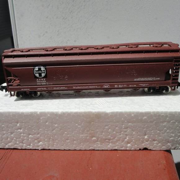 VTG Bachman N Scale Santa Fe Hopper Train car~NICE~detailed~Train fan - Picture 2 of 7